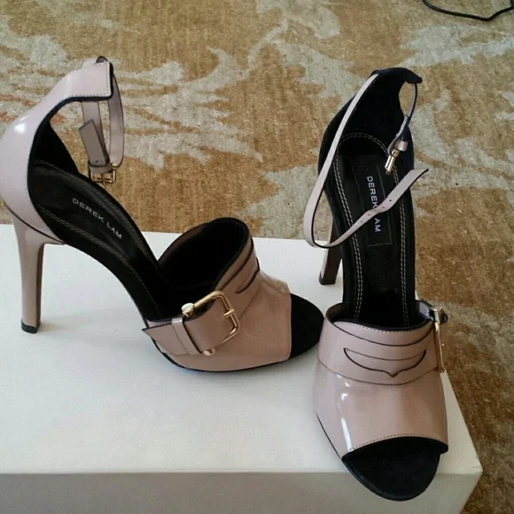 DEREK LAM Sandals - Picture 1 of 5